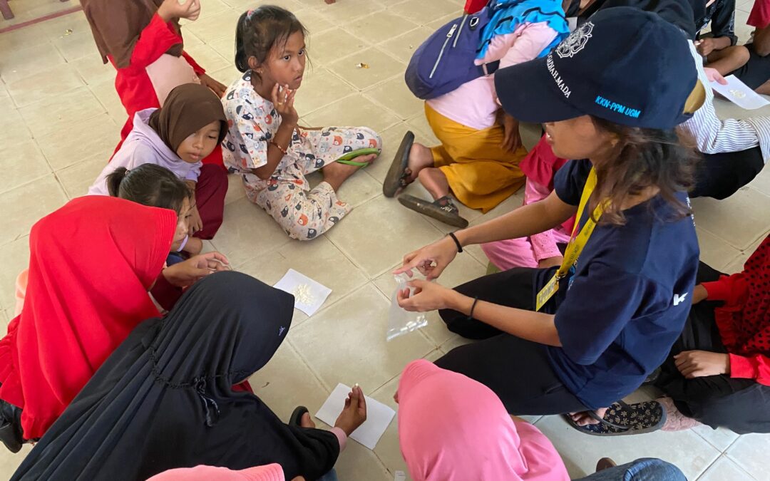 Program Apoteker Cilik dari Tim KKN-PPM UGM